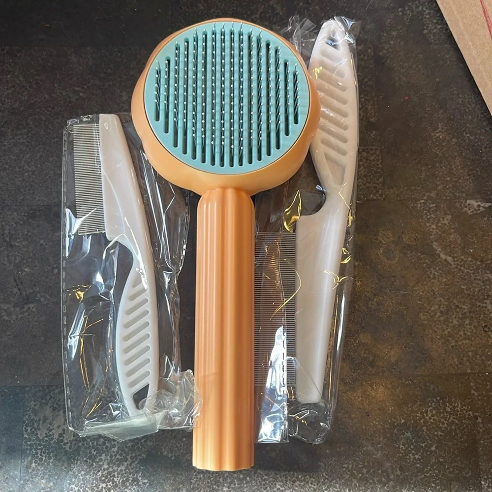 Cute Cat or dog hair brush easy to clean